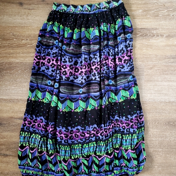 Vintage flowy bohemian jewel tone gypsy broomstick crinkle maxi skirt, OS - Picture 7 of 12